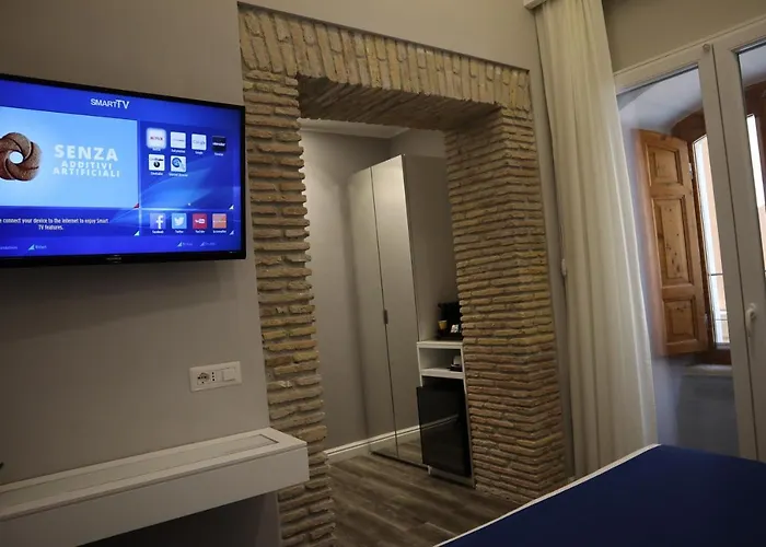 Pensión Millina In Navona